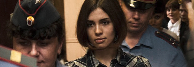 Nadezhda_Tolokonnikova_(Pussy_Riot)_at_the_Moscow_Tagansky_District_Court_-CC-BY-SA-3.0_Denis_Bochkarev